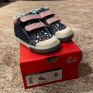 See Kai Run "Kya" navy dot mix high top shoes